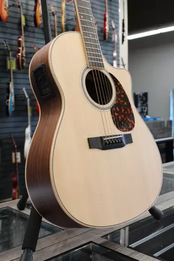 Larrivee - LV-03RE Rosewood Recording Series L-Body Cutout Acoustic/Electric Guitar with Case 2